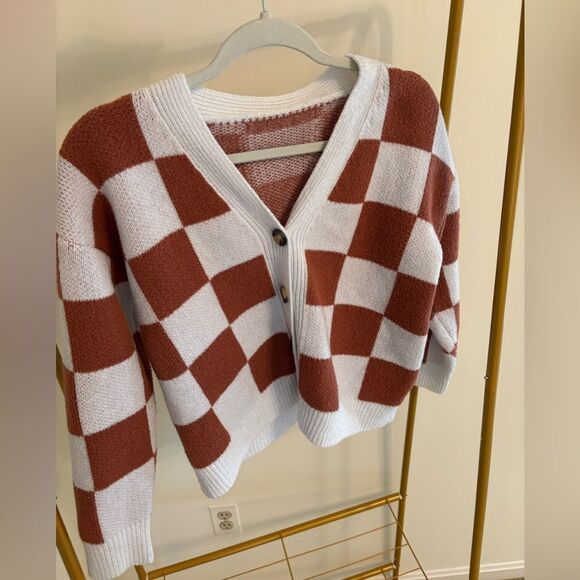Retro women’s cardigan with checkered pattern - Picture 2 of 3